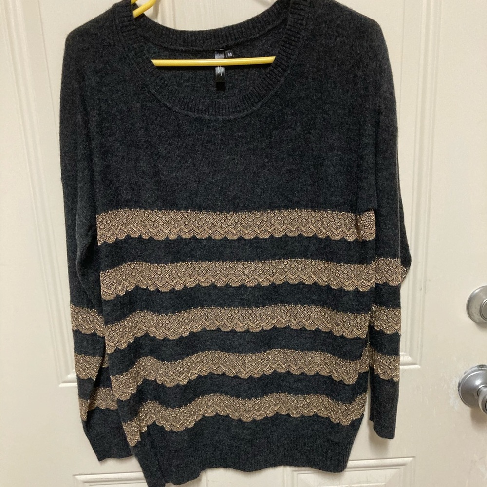Long sleeve sweater